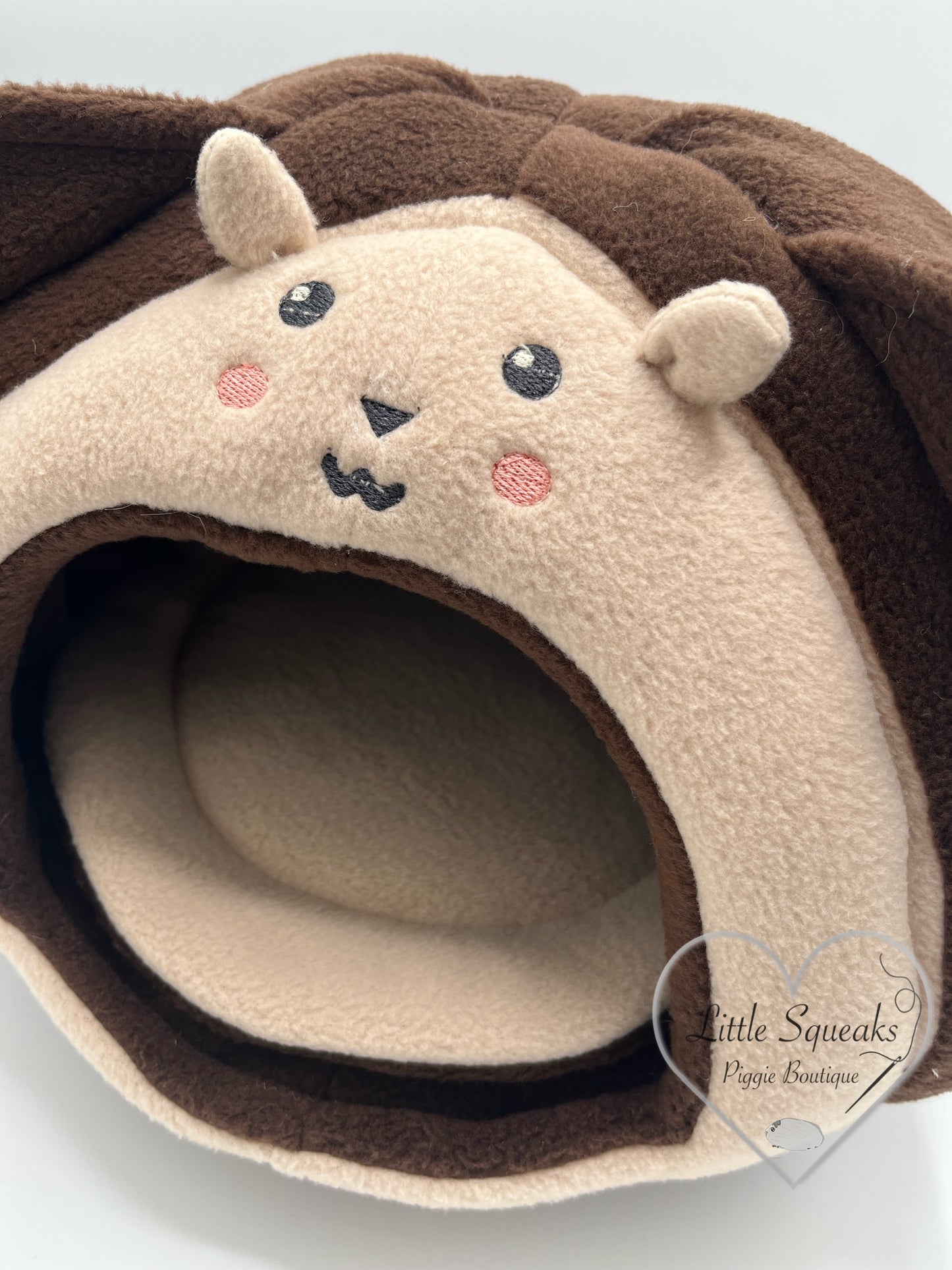 The Hedgehog Jumbo Cosy Pod - Guinea Pig Bed/Hide (Enchanted Hedgehog Collection)