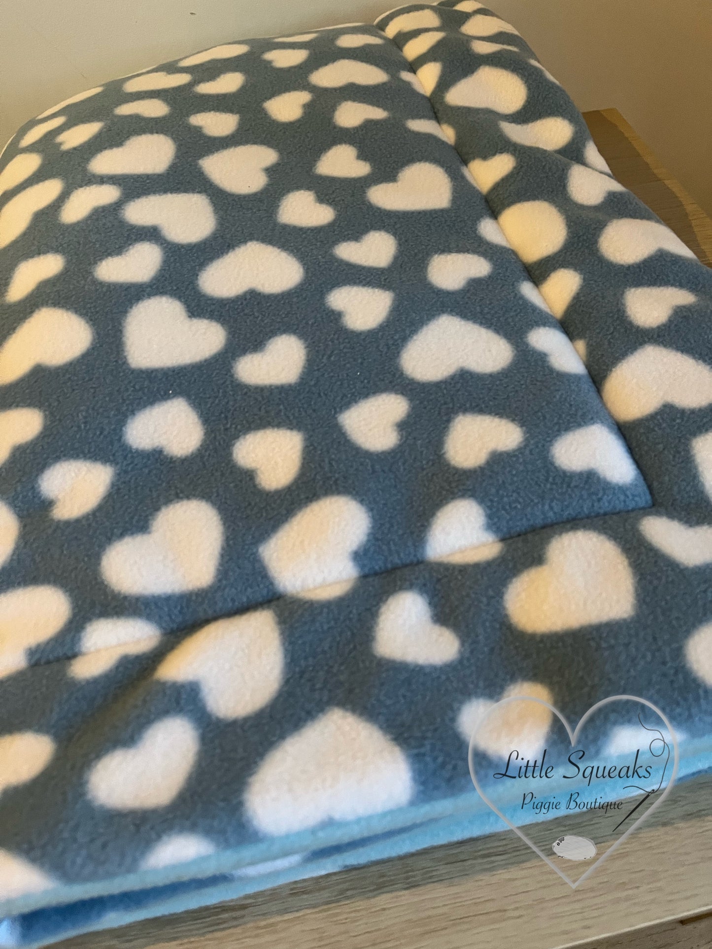 Fleece Cage Liner for Guinea Pigs - Blue Hearts