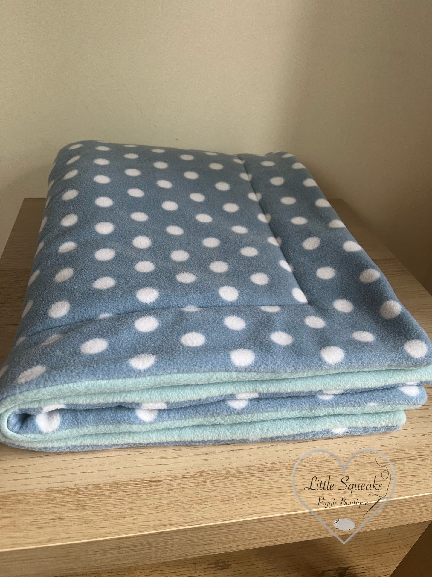 Fleece Cage Liner for Guinea Pigs - Blue Spotted