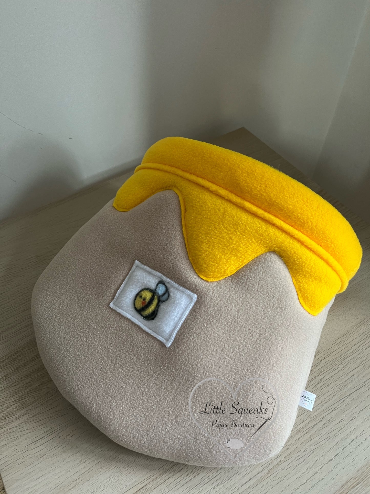 The Honeypot (Stay Open Snuggle Sack, Busy Bumblebee Collection) - Guinea Pig Bed/Hide