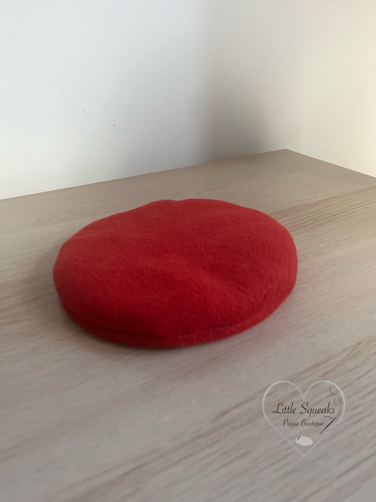 Circle Pee Pad - for Guinea Pig Cuddle Cup/Cosy Pod (Red)