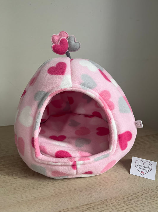 MADE TO ORDER Love Hearts Cosy Pod - Guinea Pig Bed/Hide