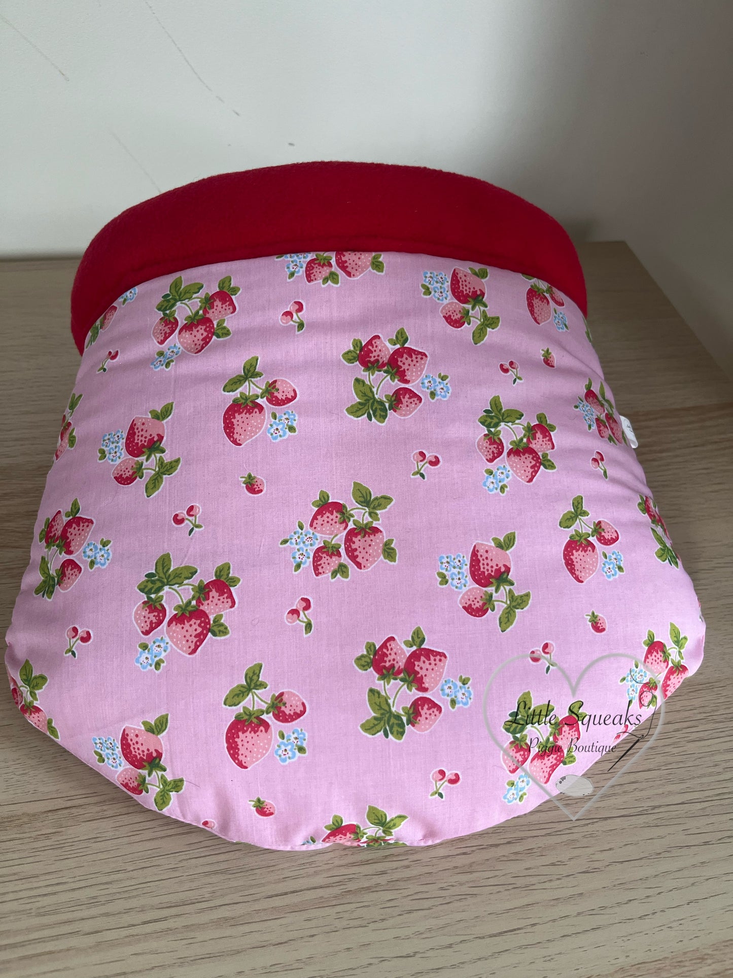 Stay Open Snuggle Sack - Guinea Pig Bed/Hide (Strawberry Kisses Collection)